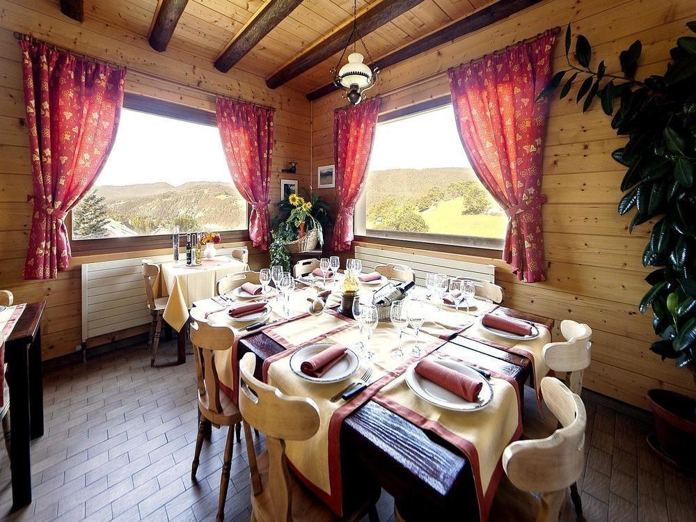 Hotel Logis Les Playes Villard-de-Lans