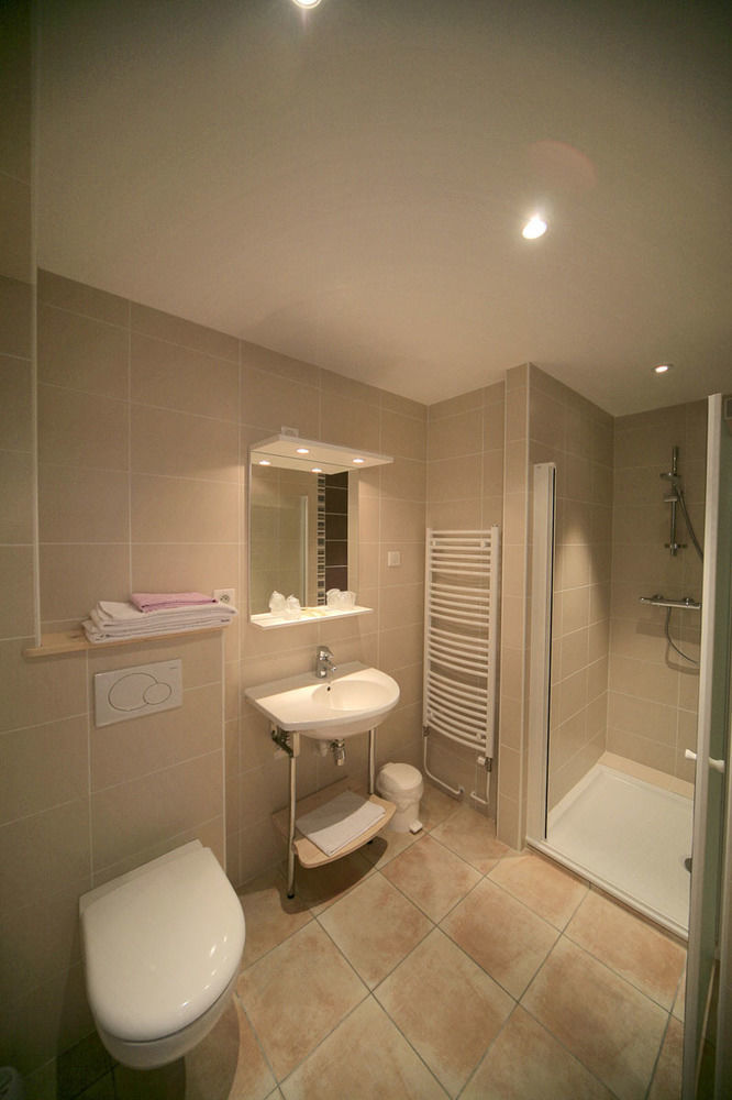 Hotel Logis Les Playes Villard-de-Lans